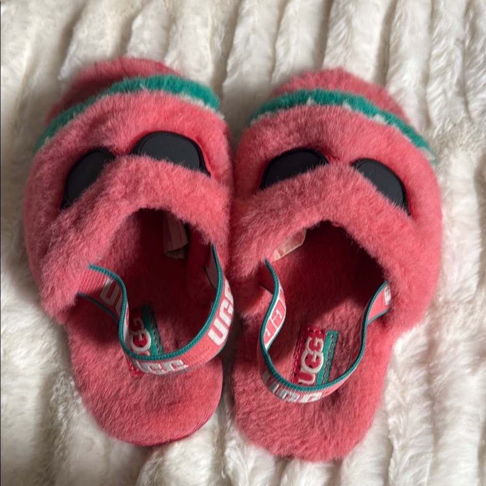 UGG Kids Fluffy Pink Slippers